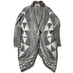 PINK ROSE SWEATER SHAWL